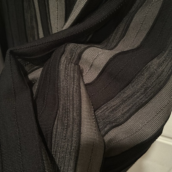 Misook new with tags black gray textured skirt sz XL, great for summer! ☀️👀 - Picture 3 of 7